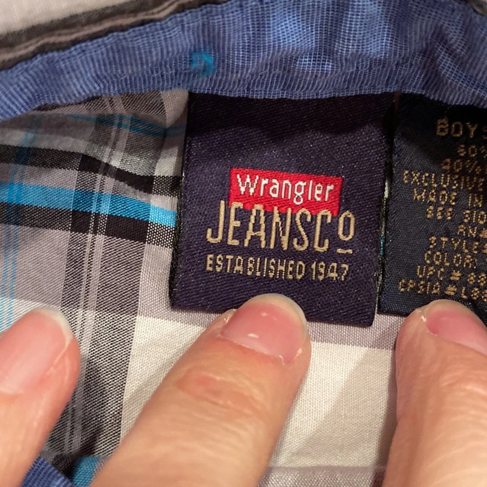 Boys Wrangler shirt size XS 4/5